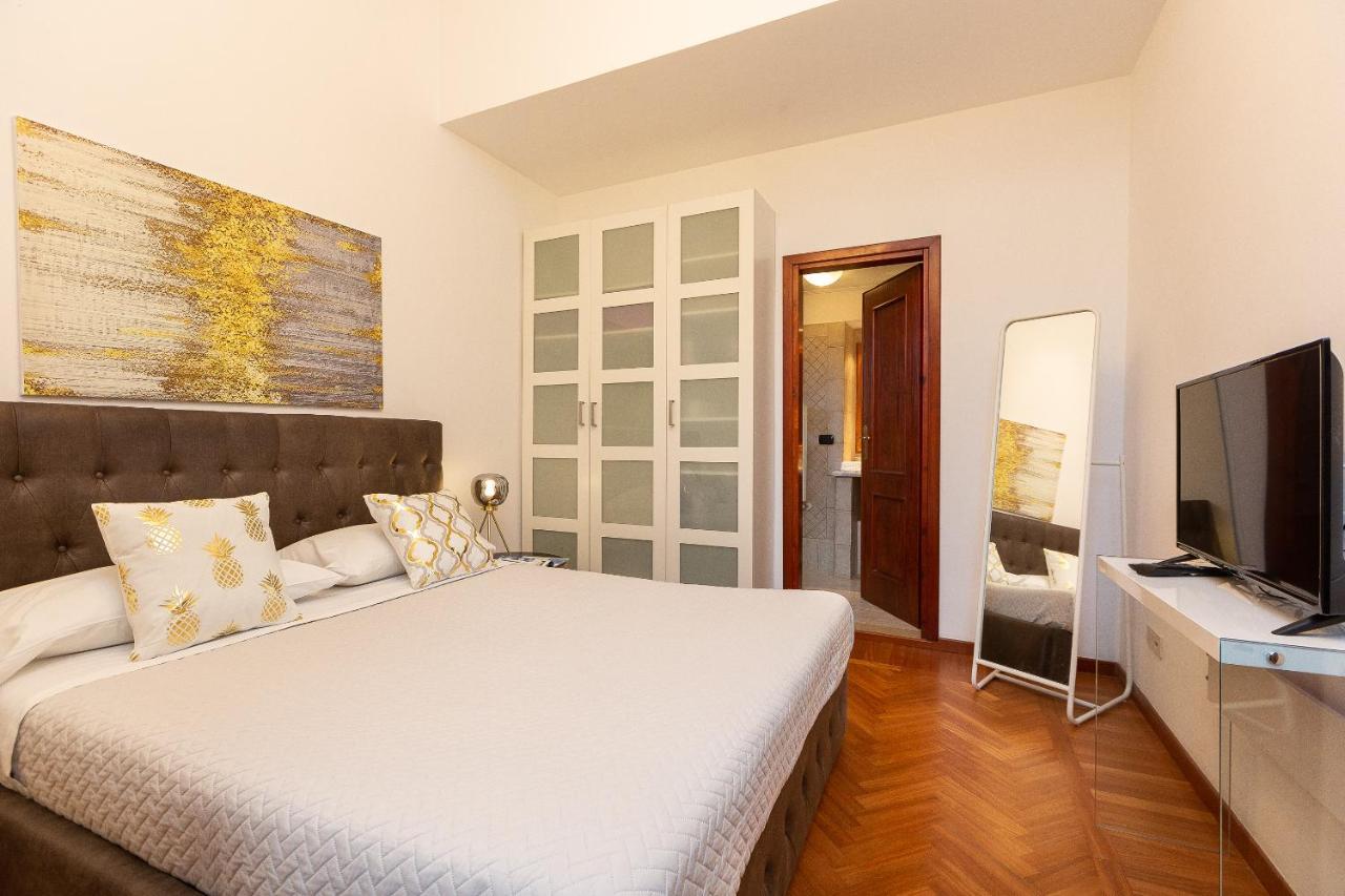 Repubblica Penthouse&terrace Appartamento *